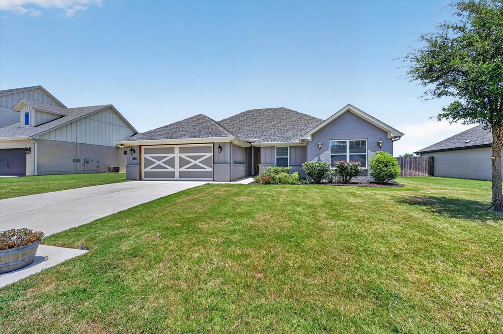 218 Rees Avenue, Godley
