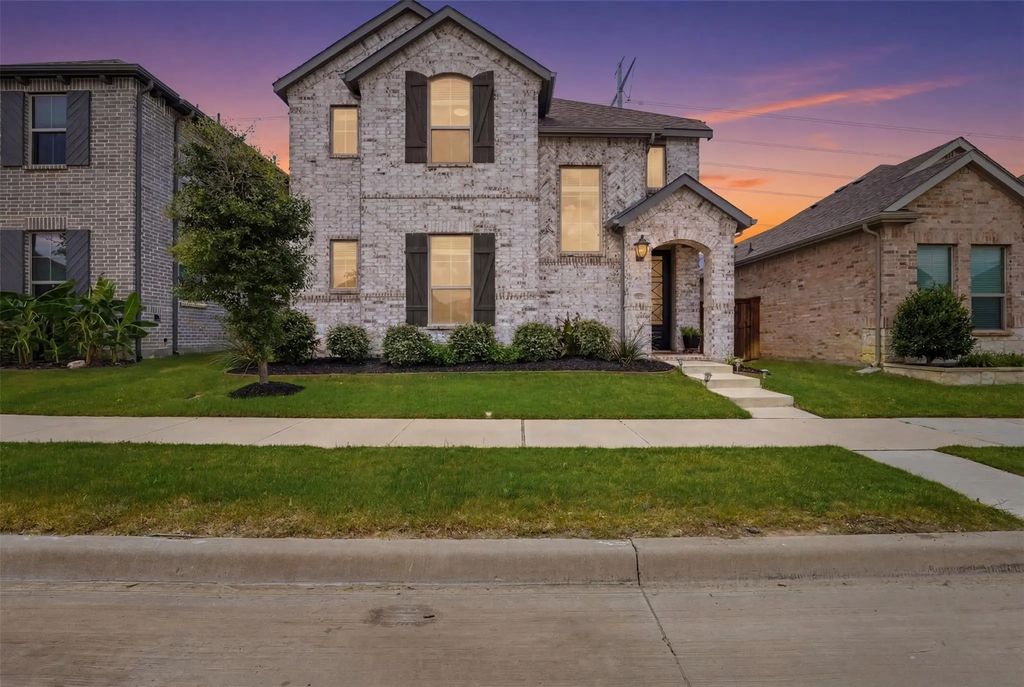 12325 Hulson Trail, Fort Worth