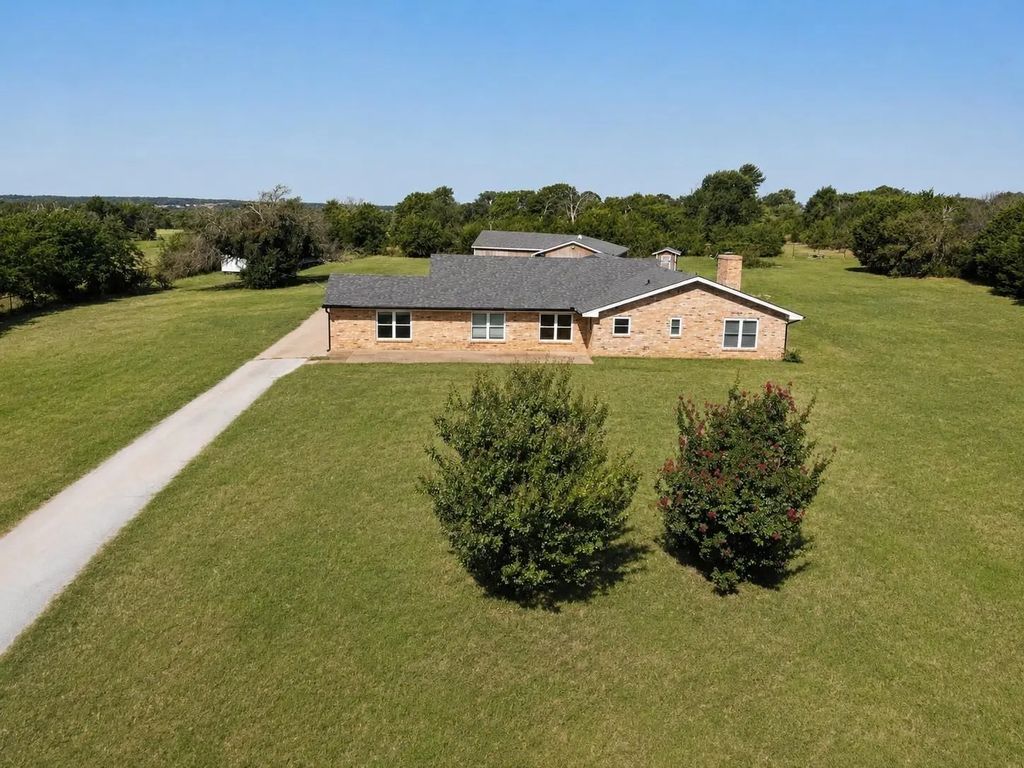 1609 Sweet Springs Road, Weatherford