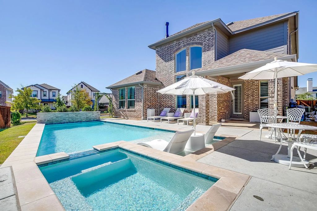 2009 Roundtree Circle E, Fort Worth