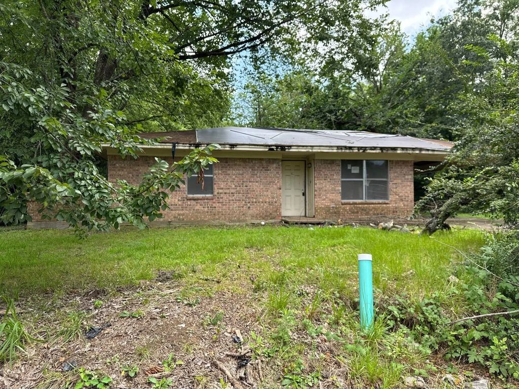 321 Beckham Street W, Sulphur Springs
