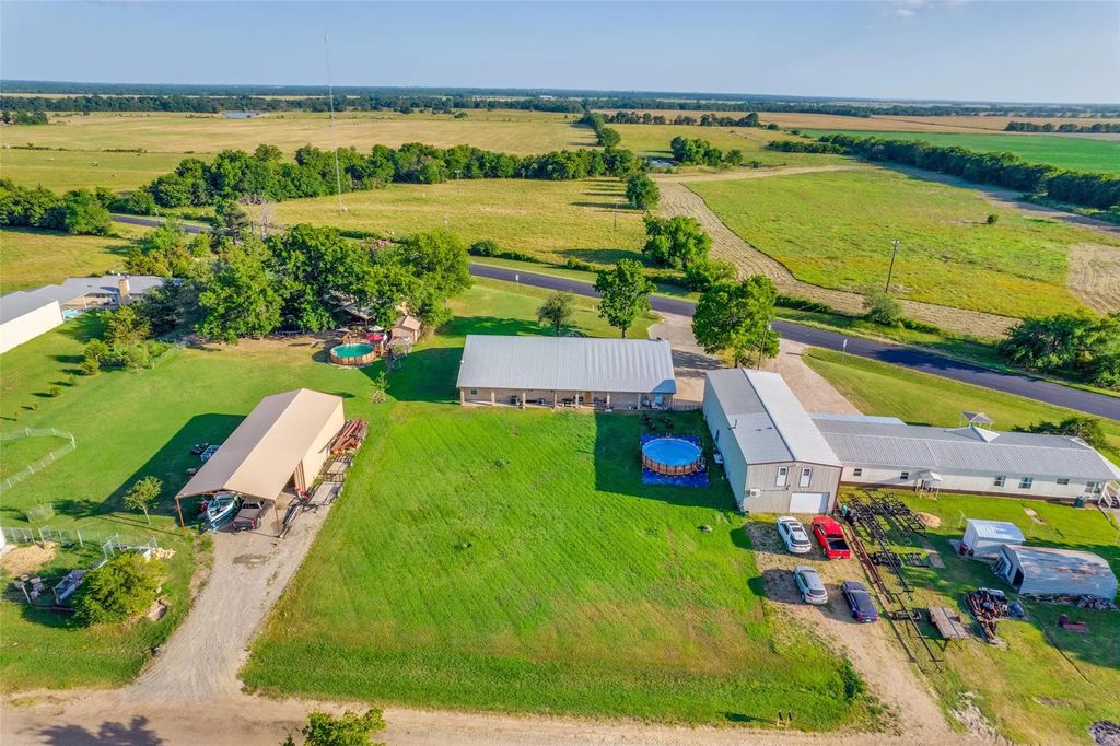 1590 Farm Road 2352a, Sumner