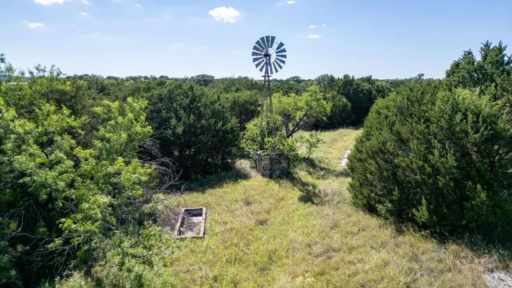 2820 Pr 4211, Evant