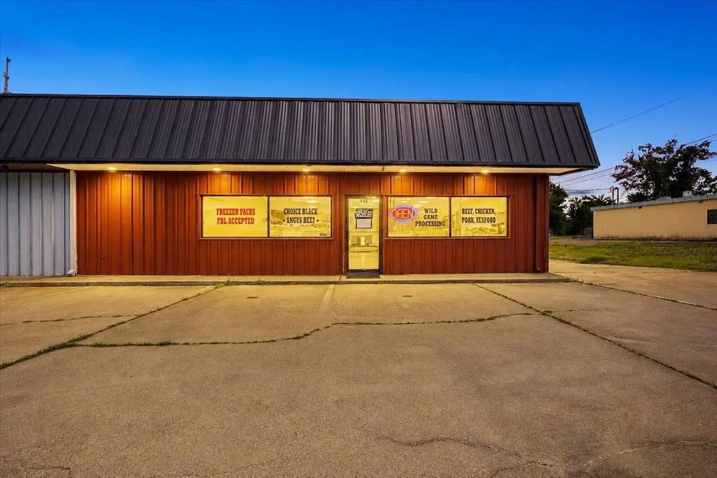 415 S Highway 37 S, Mount Vernon