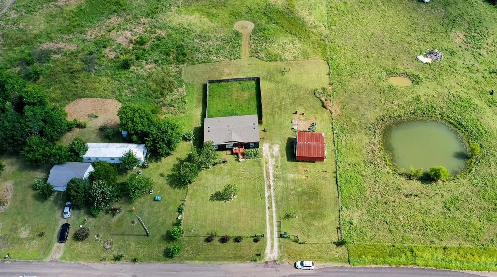 3912 County Road 4119, Campbell