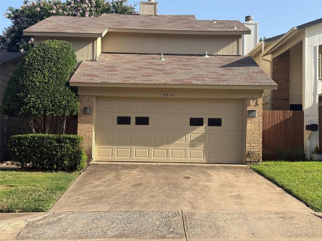 2916 Canis Circle, Garland