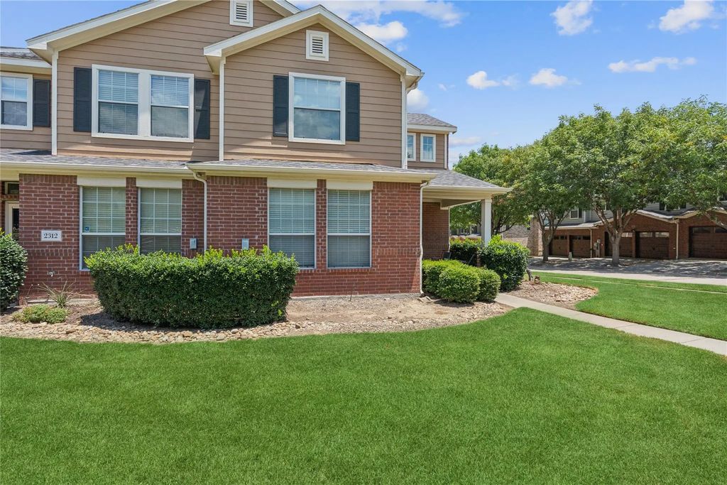 2316 Stoneleigh Place, McKinney