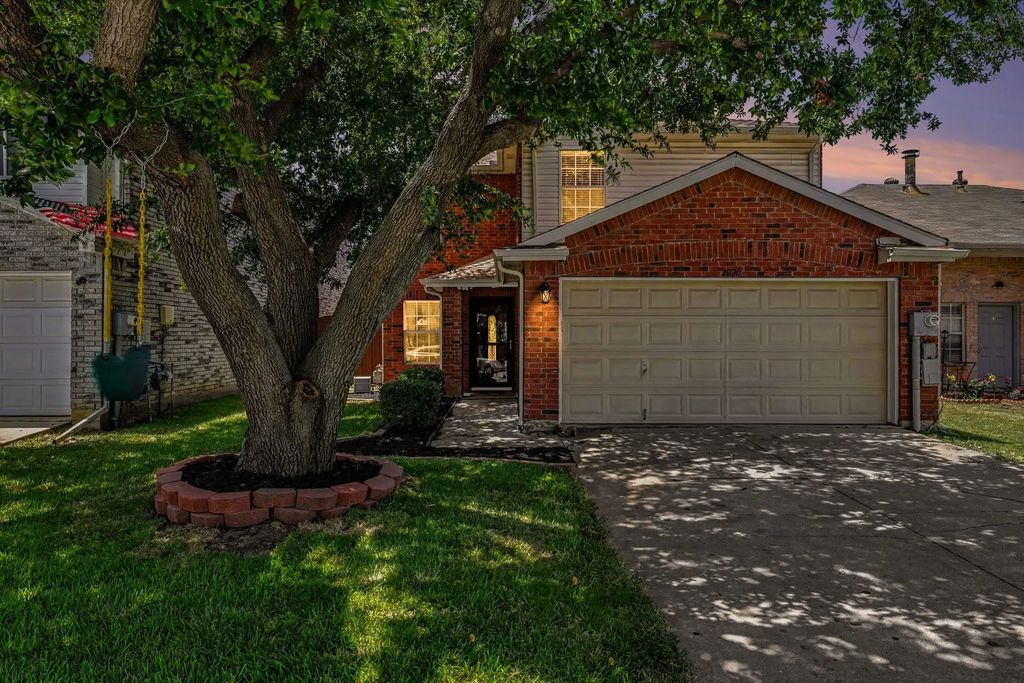2020 Cardinal Lane, Lewisville