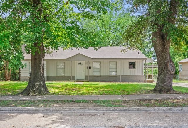 1432 Meadowbrook Drive, Garland