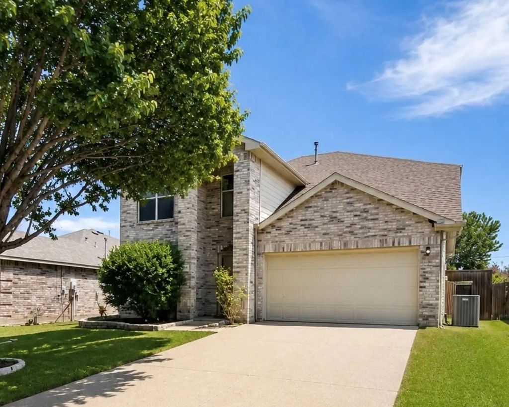 812 Sussex Drive, McKinney