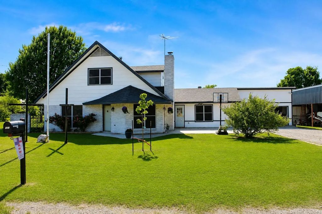 121 Port O Call Court, Runaway Bay