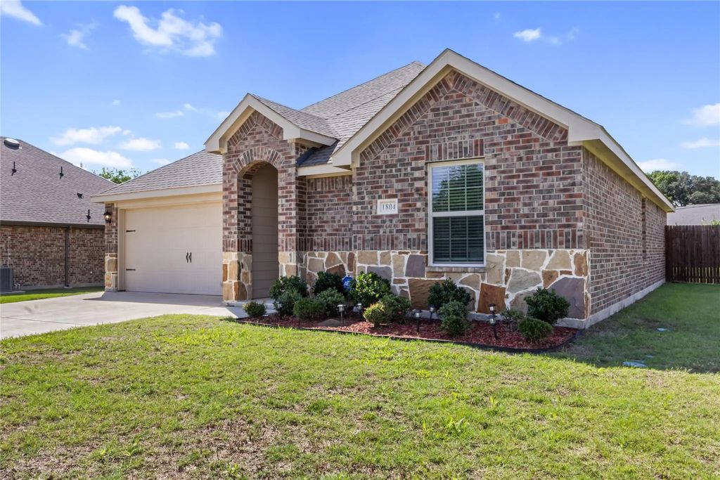 1804 Pecan Valley Drive, Kaufman