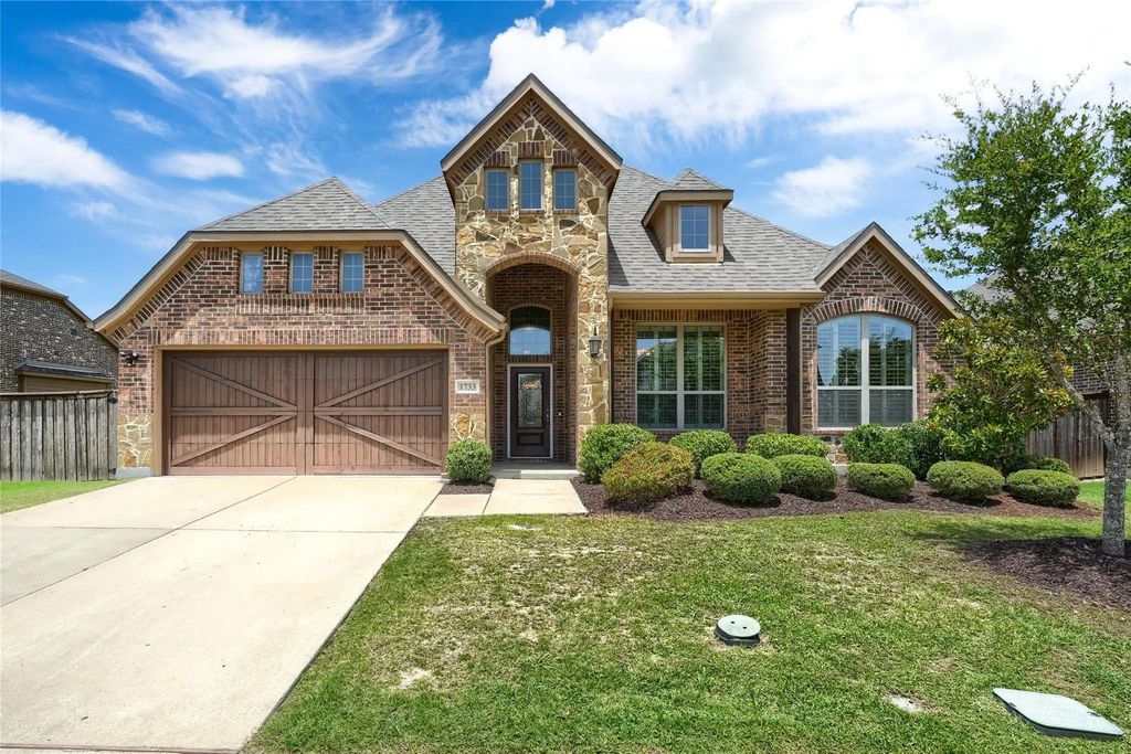 1733 Amalfi Drive, McLendon Chisholm