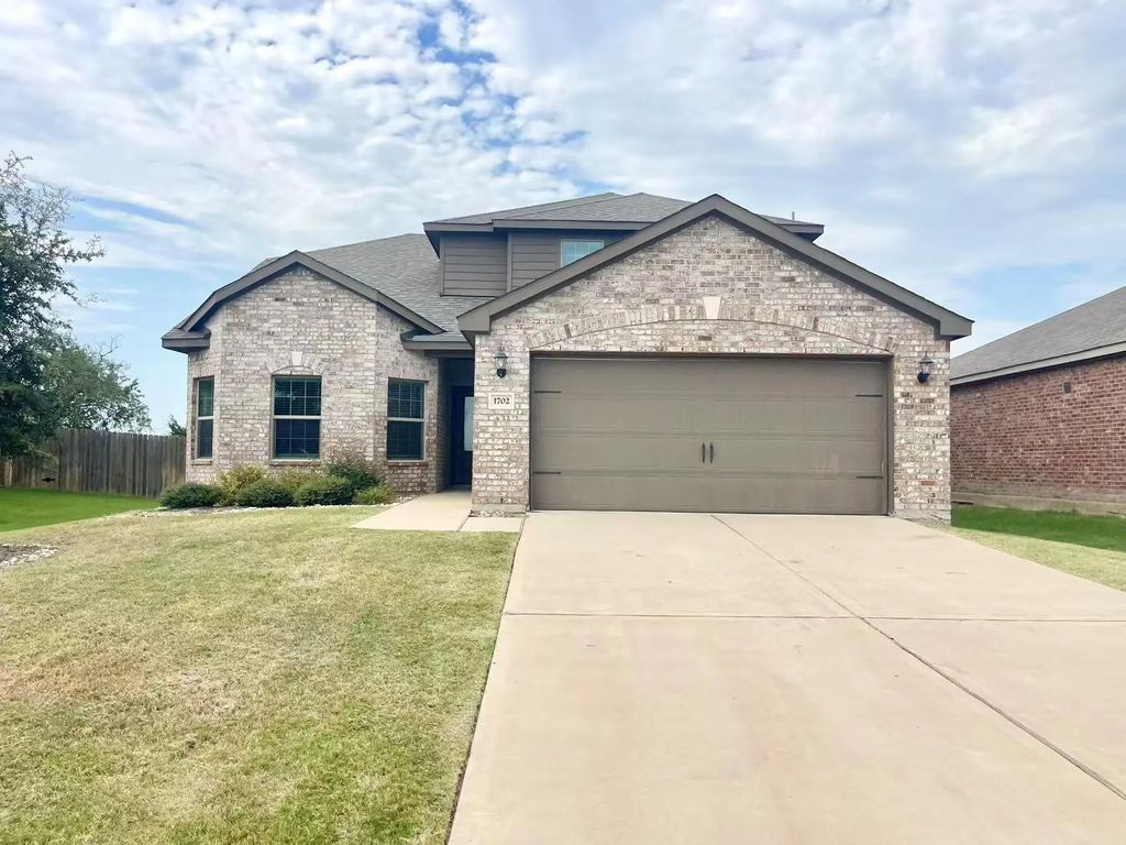 1702 Sandalwood Way, Princeton