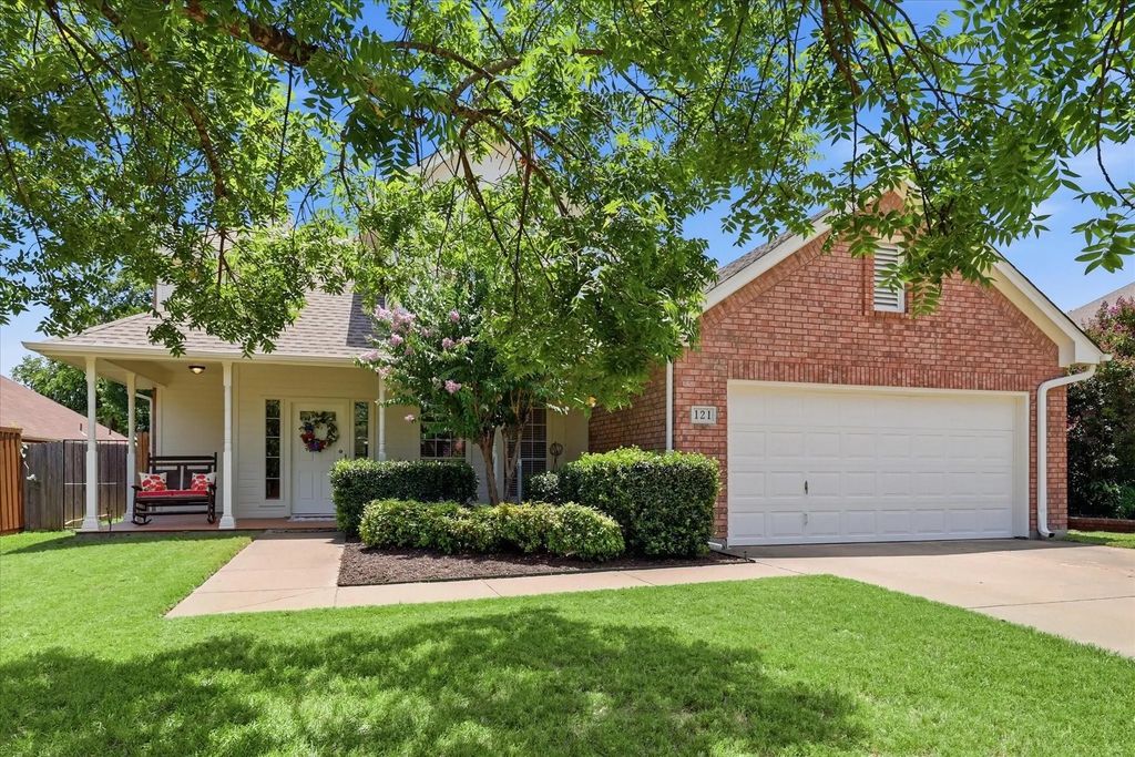 121 S Blue Bonnet Circle, Justin