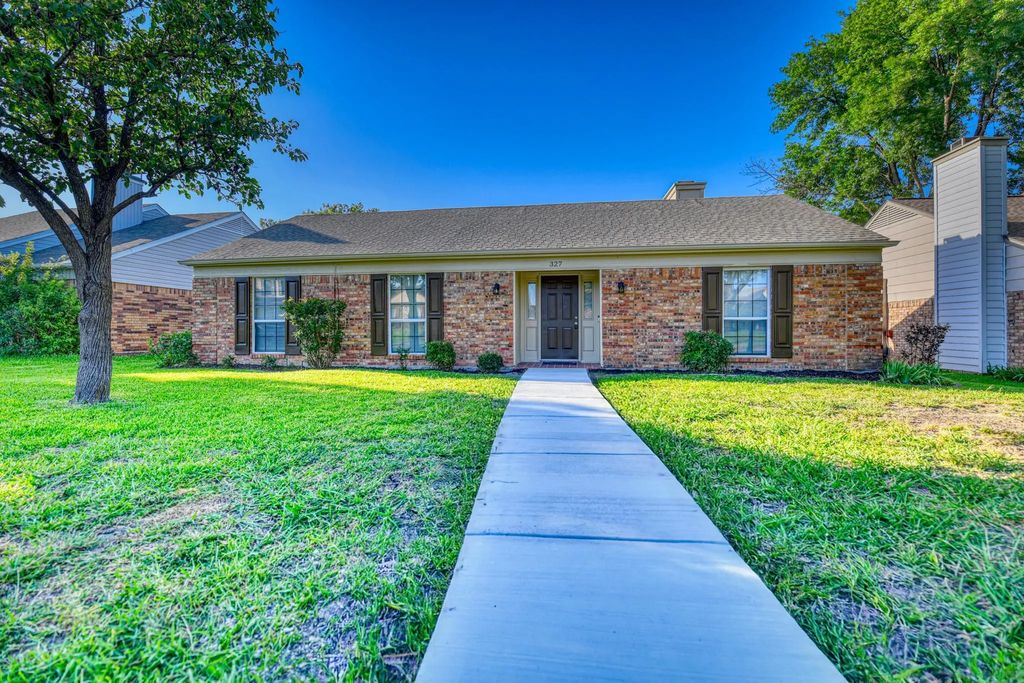 327 Southerland Avenue, Mesquite