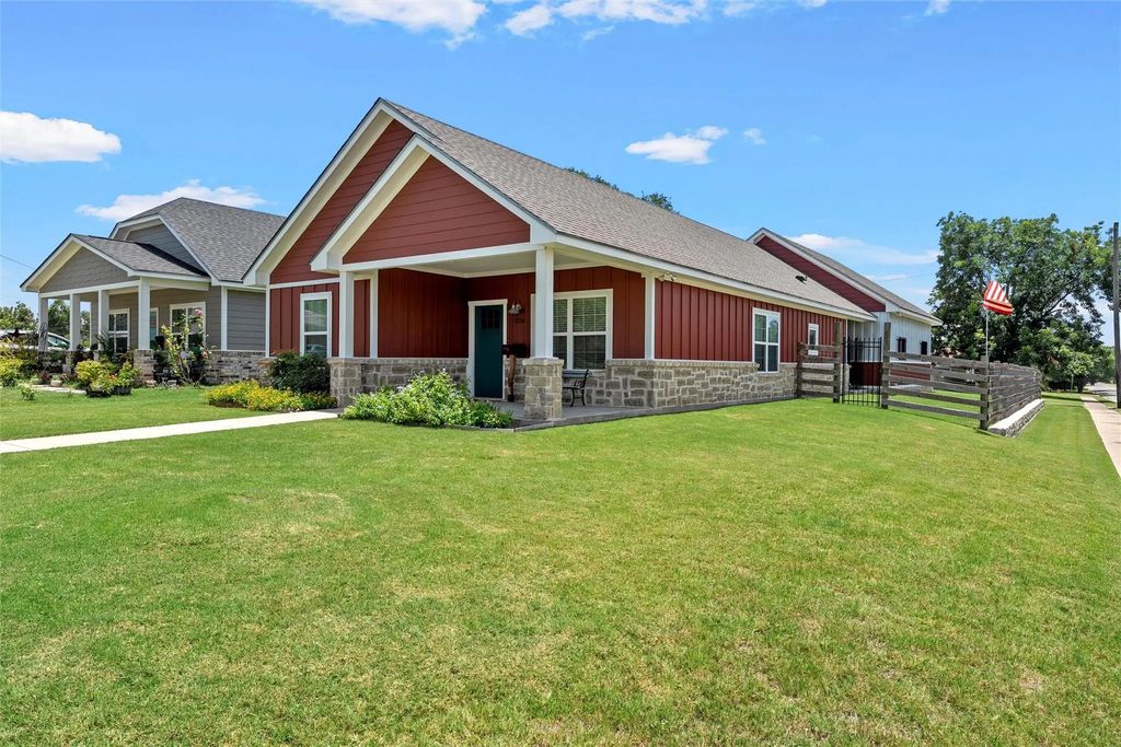 3226 Pine Avenue, Waco