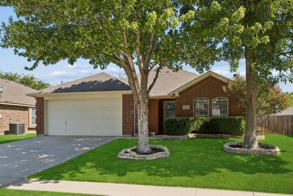 616 Steerman Court, Saginaw