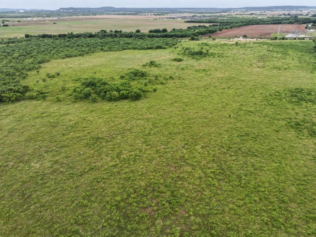 106 Porcupine Trail, Tuscola