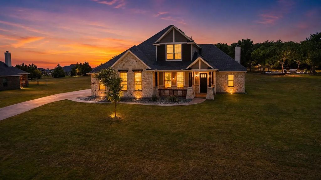 410 Silo Court, Waxahachie