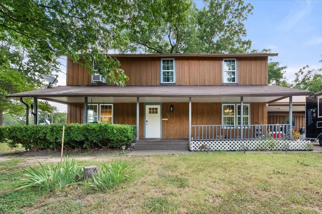 101 S Wright Avenue, Kerens