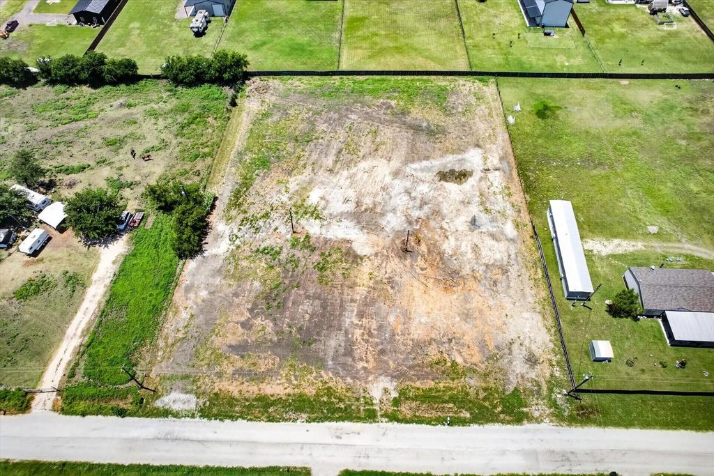 8572 Houston Road, Krum