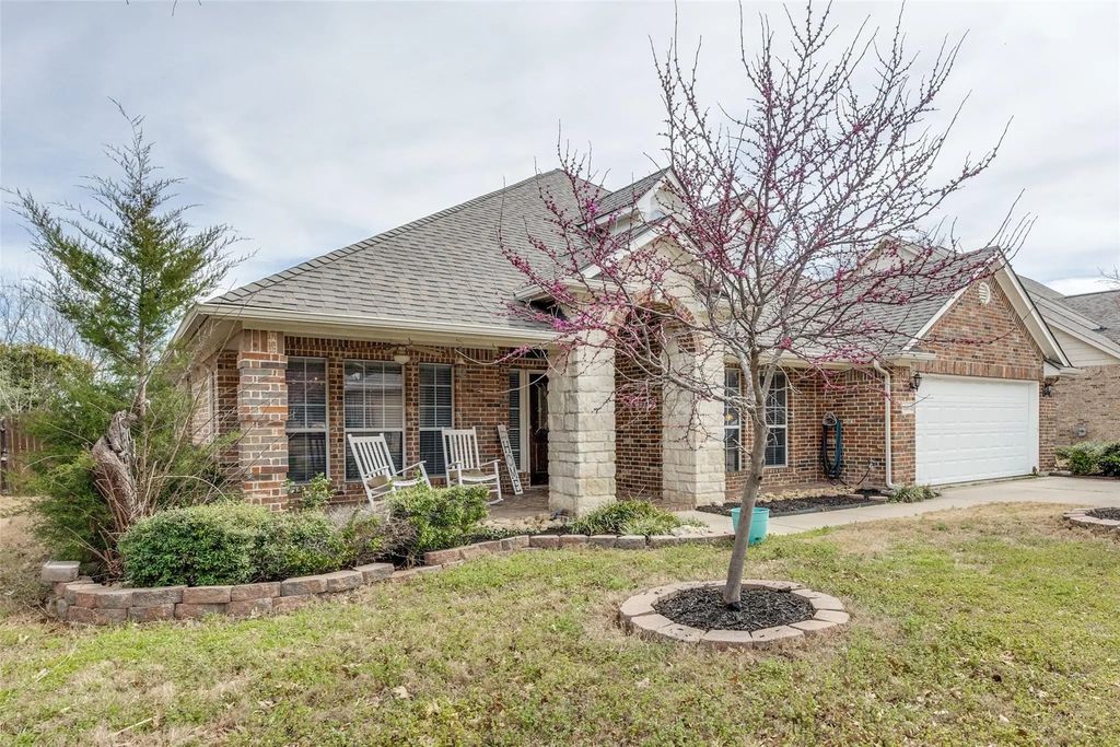 10812 Grayhawk Lane, Fort Worth