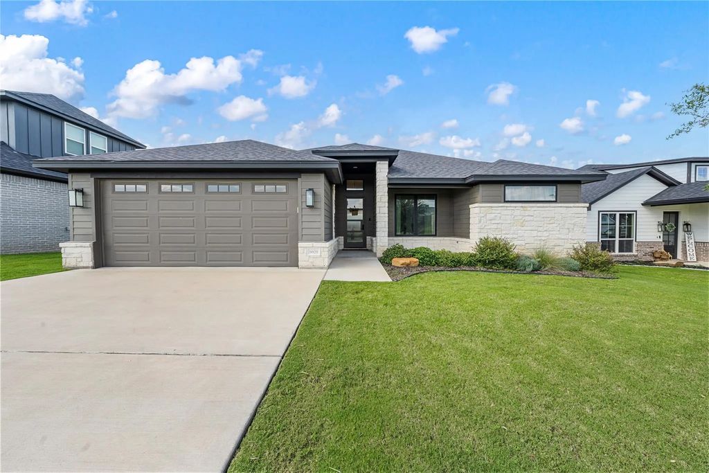 9925 Bridlewood Lane, Waco