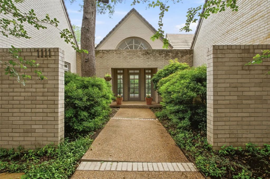 1111 Pebble Creek Road, Fort Worth