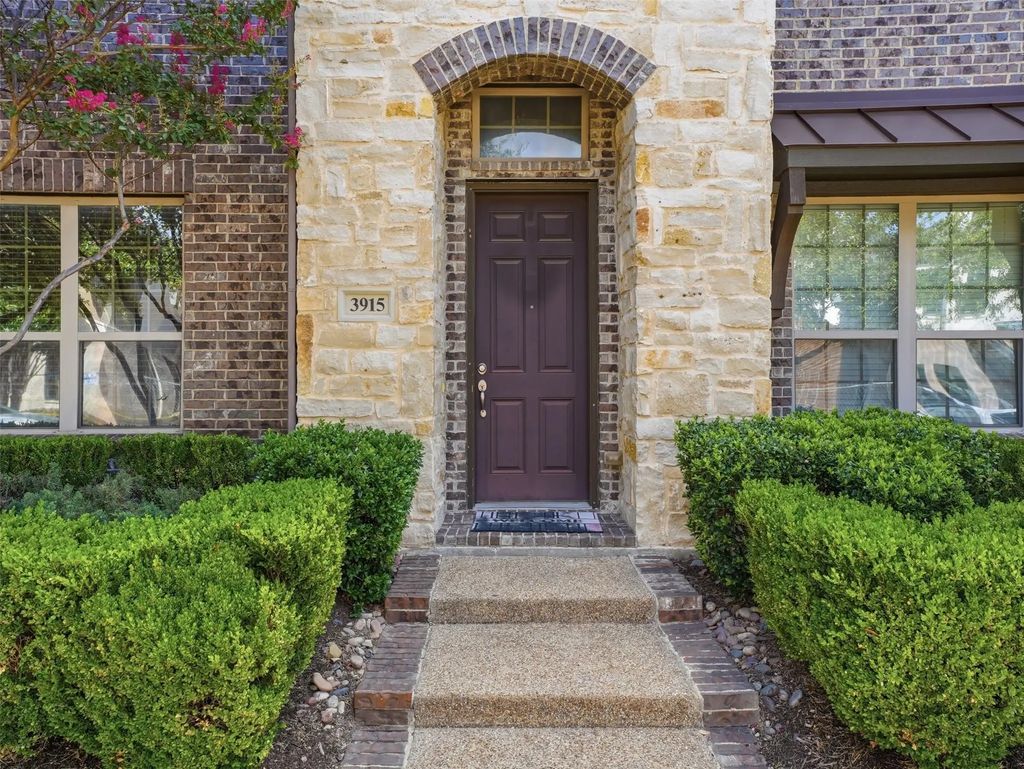 3915 Cascade Sky Drive, Arlington