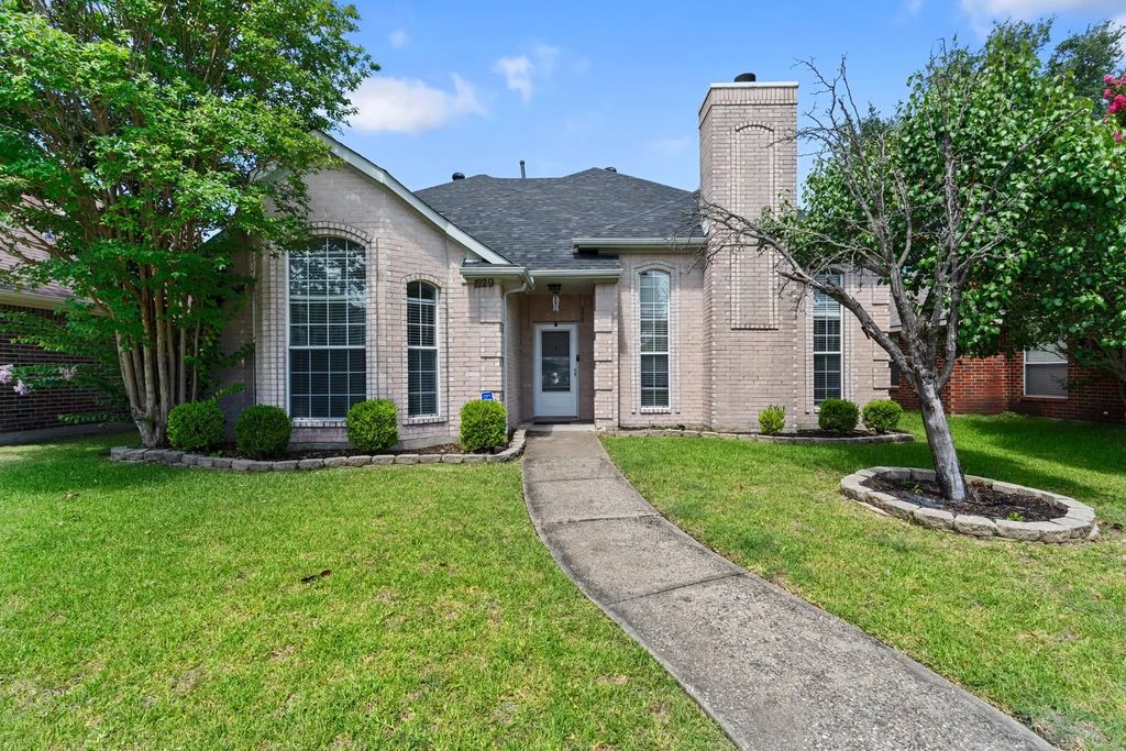 1229 Clear Creek Drive, Mesquite