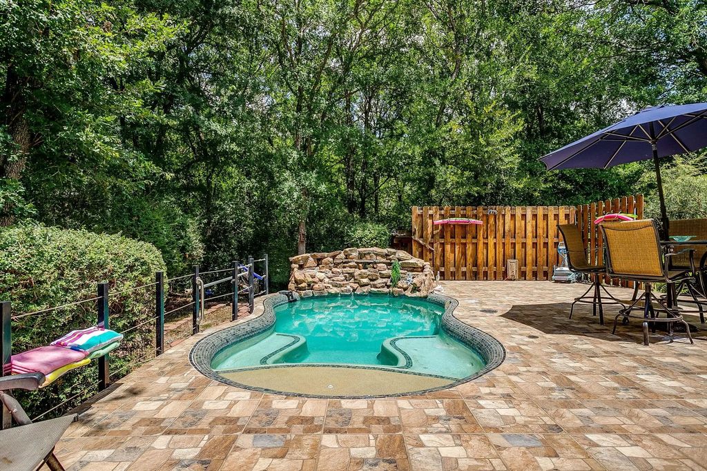 4056 Tortoise Lane, Fort Worth