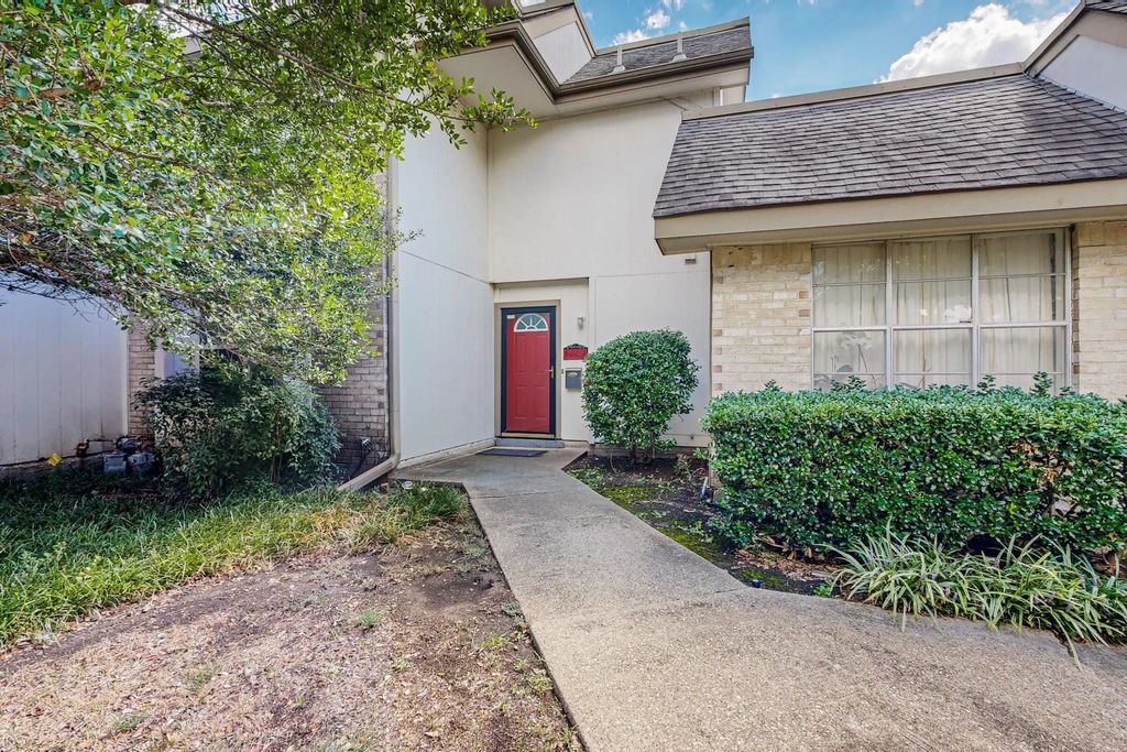 13818 Methuen Green Lane, Dallas