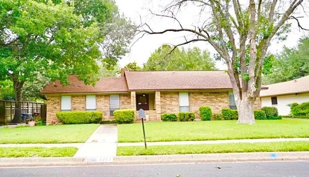 3212 Dunes, Denton