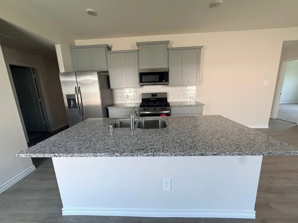 1313 Hopes Lake Drive, Princeton
