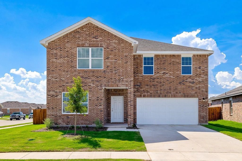 795 Yorkshire Drive, Lavon