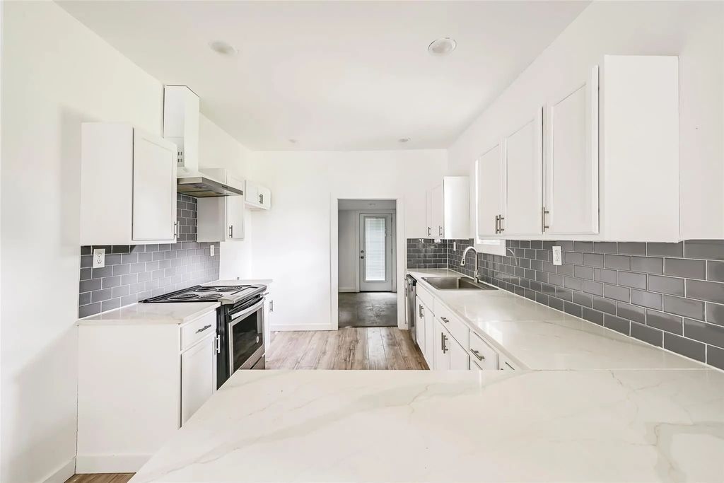 1336 E Maddox Avenue, Fort Worth
