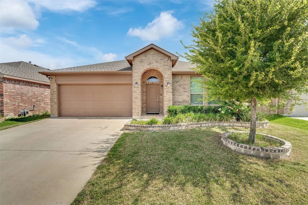 1129 Metaline Trail, Fort Worth