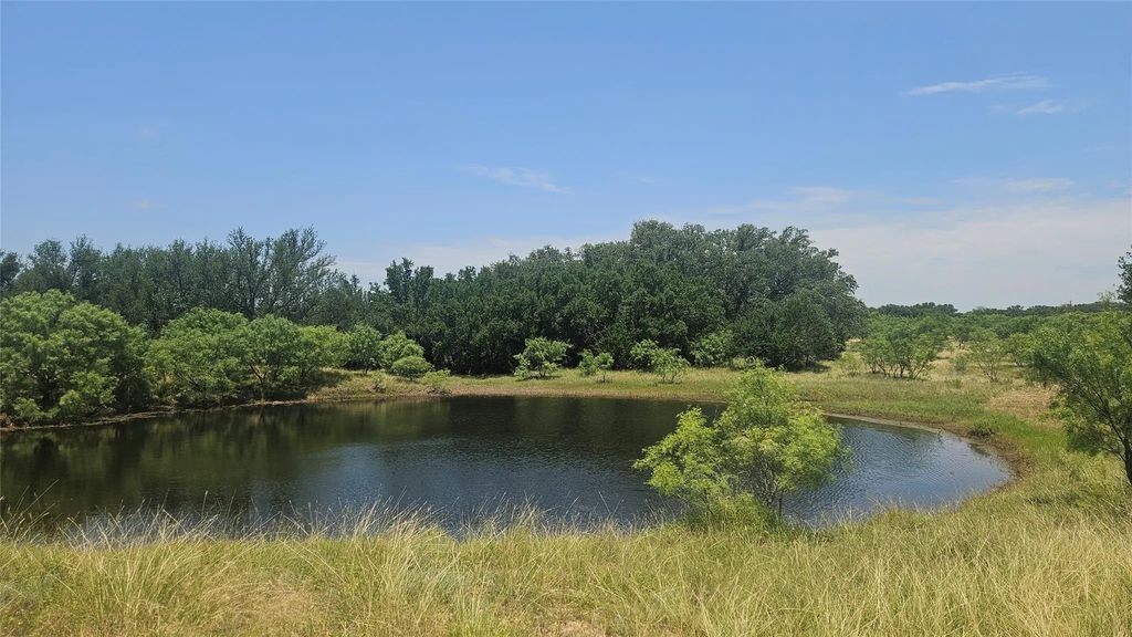 151 S Fm 573, Mullin