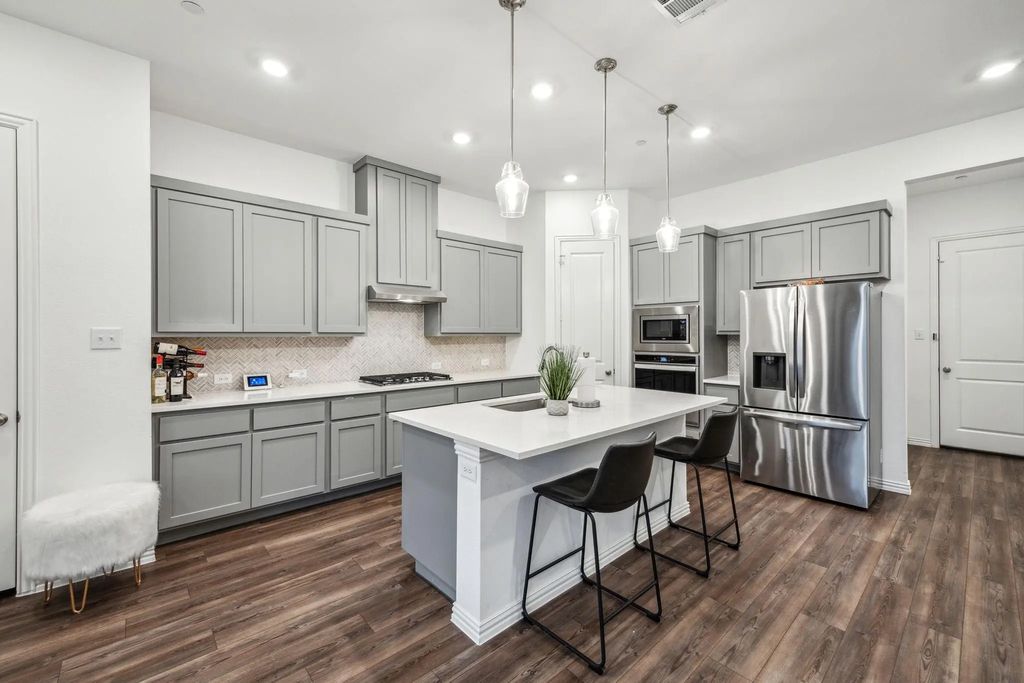 3225 Switch Street, Sachse