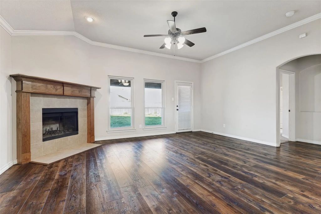 6033 Paddlefish Drive, Fort Worth