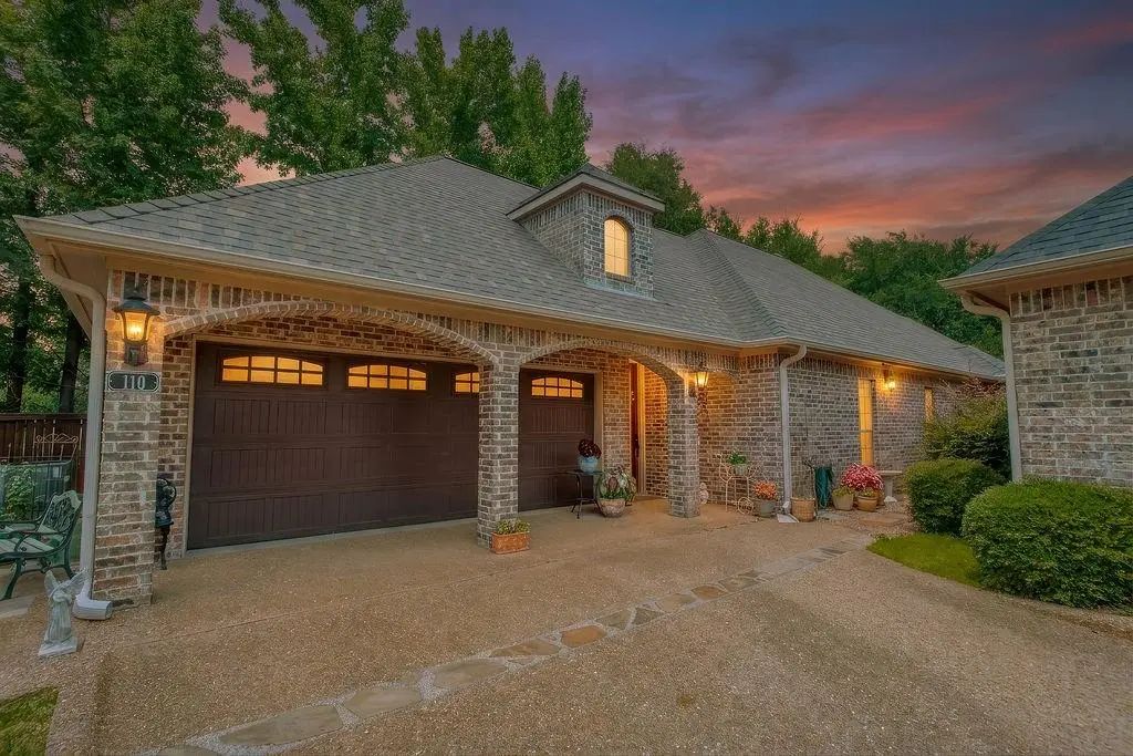 110 Timber Creek Court, Lindale