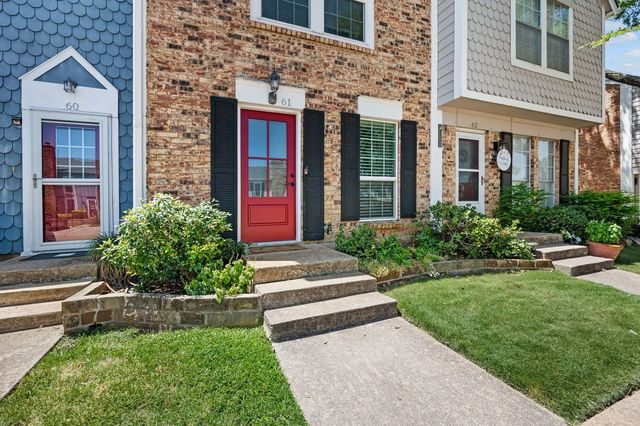 61 Abbey Road, Euless