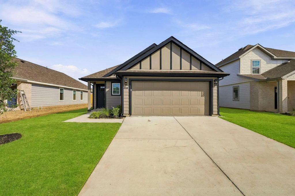 3249 Kelso Drive, Everman