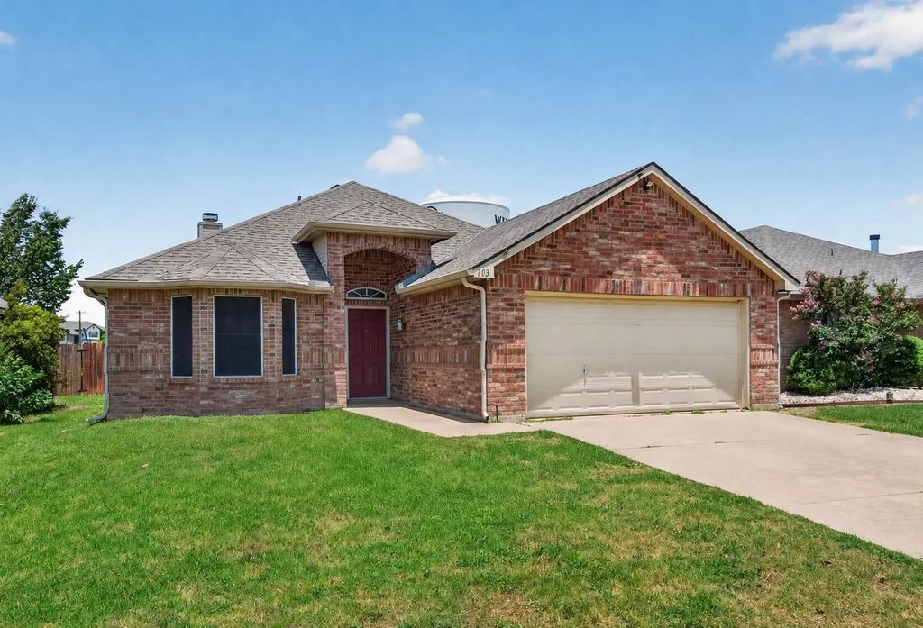 103 Post Oak Drive, Waxahachie