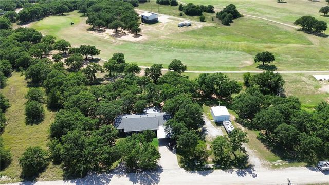151 Country Club Drive, Nocona