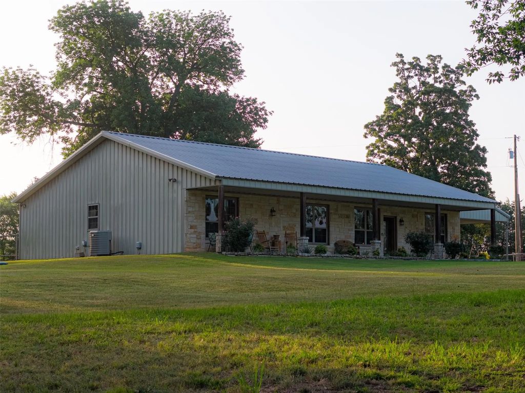 10457 State Highway 110, Van