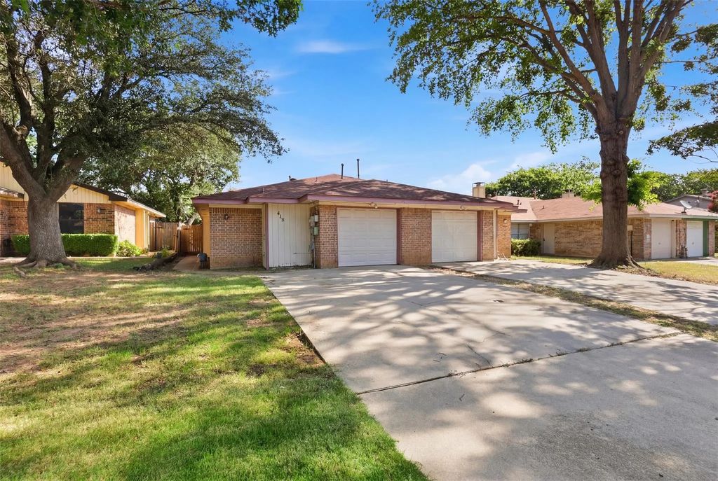 413 & 409 Gabe Court, Denton
