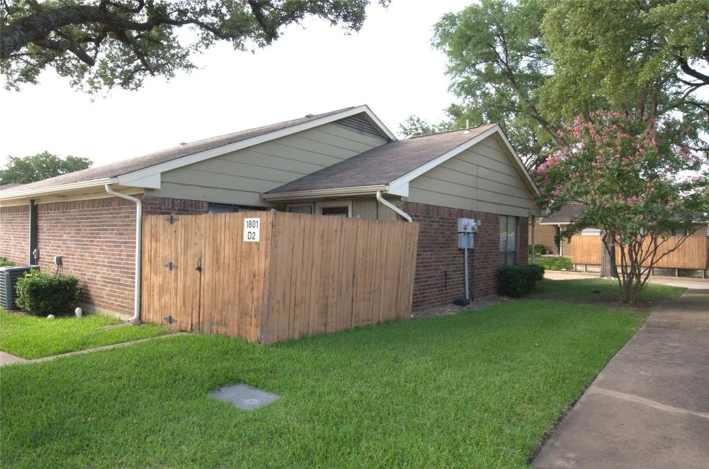 1801 W Spring Creek Parkway D2, Plano
