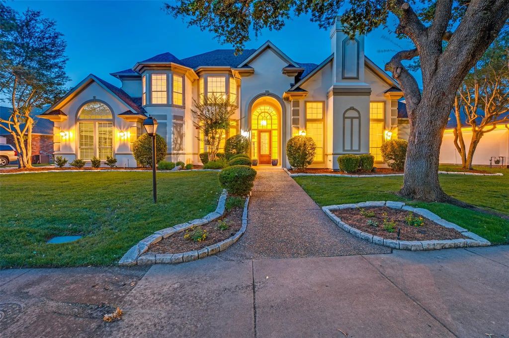 17919 Castle Bend Drive, Dallas
